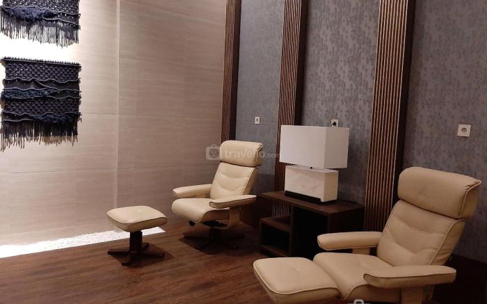 Stunning 3BR Apt at The Branz BSD City By Travelio