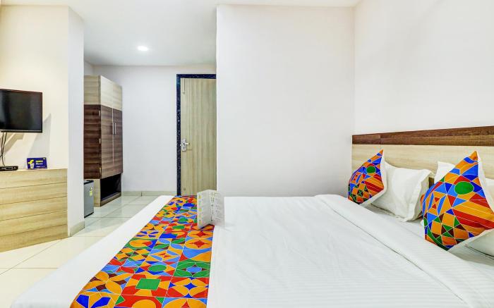 FabHotel Meera Palace
