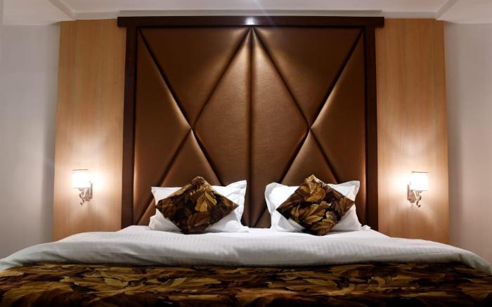 Hotel Monarch Center Point near Dahanu Beach, Bordi
