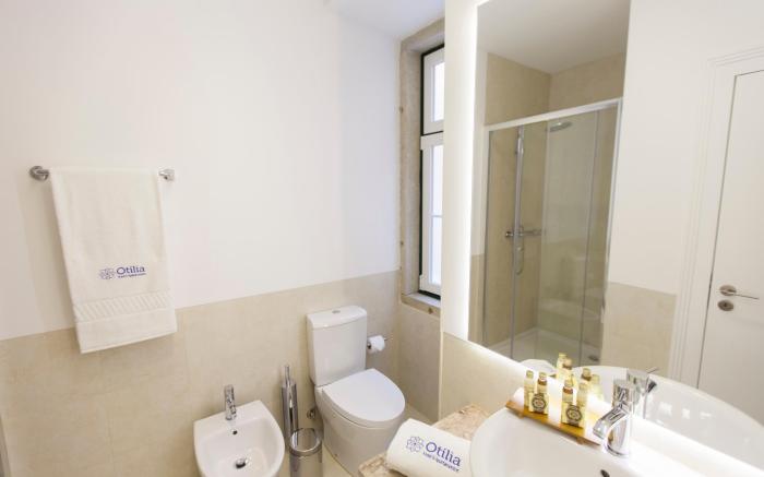 Otilia Apartments