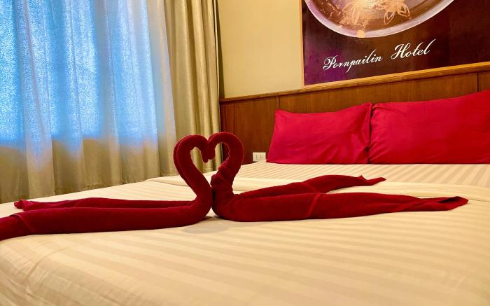 Phorn Phailin Hotel (Sridang)