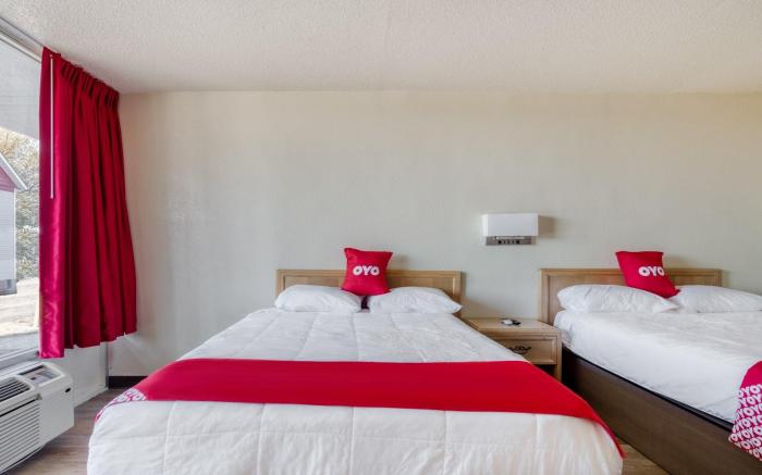 OYO Hotel Waco University Area/ I-35