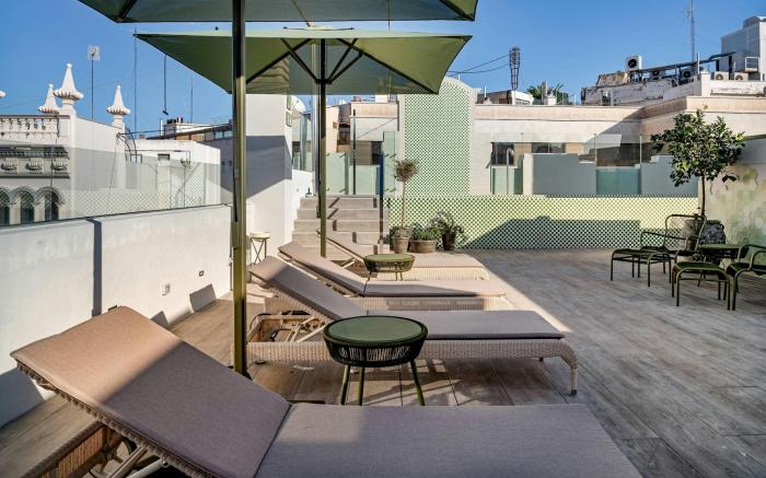 Palacio Santa Clara, Autograph Collection