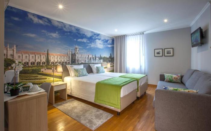 Famous Crows Lisbon Suites