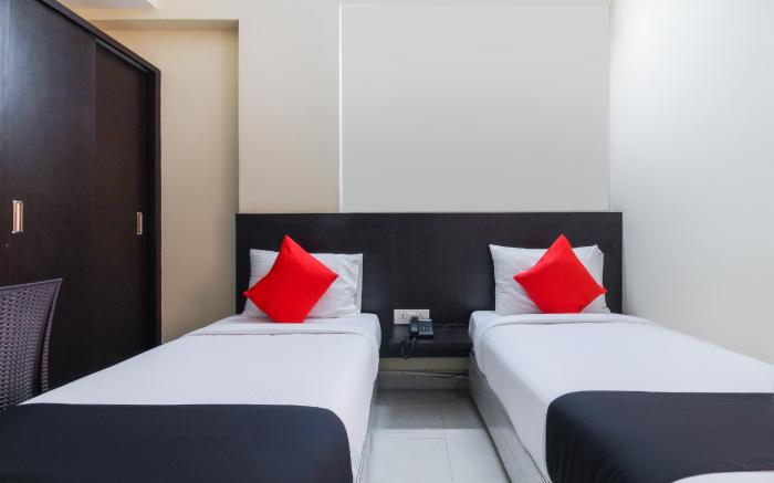 Capital O 70043 Limestone Luxury Rooms