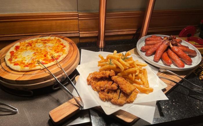 河堤漫旅 站前館