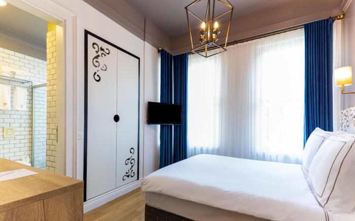 Petros Hotel