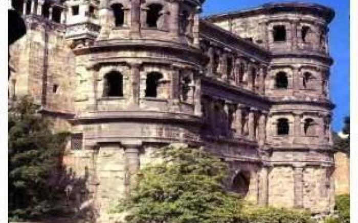 Alembra - Hotel zur Moselbrucke