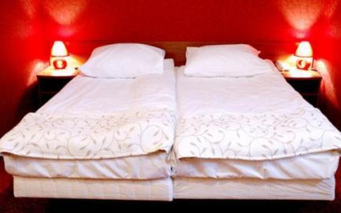 Grot Hotel