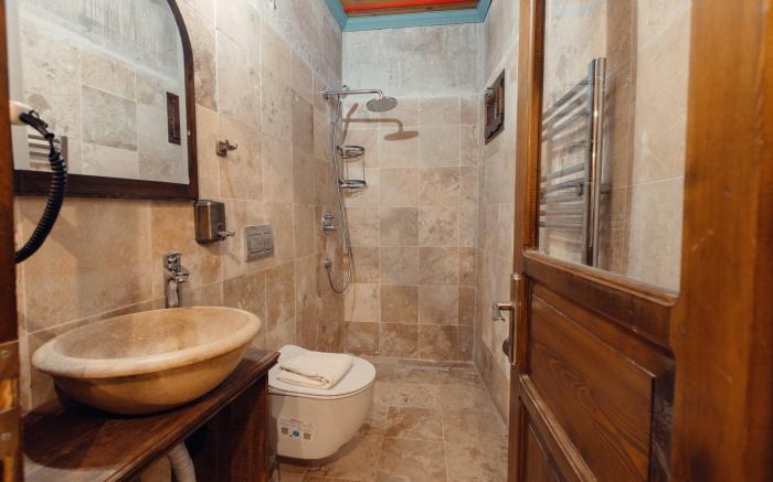 Travel Inn Cave Hotel