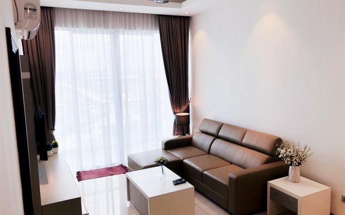 Paragon Suite, Queen Suite by Antlerzone