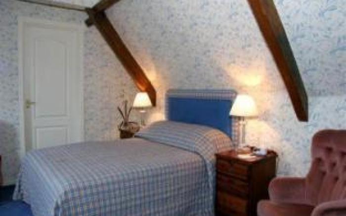 The Bear, Cowbridge