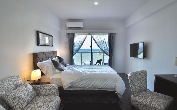 Beachfront Tower Mihama byDSH