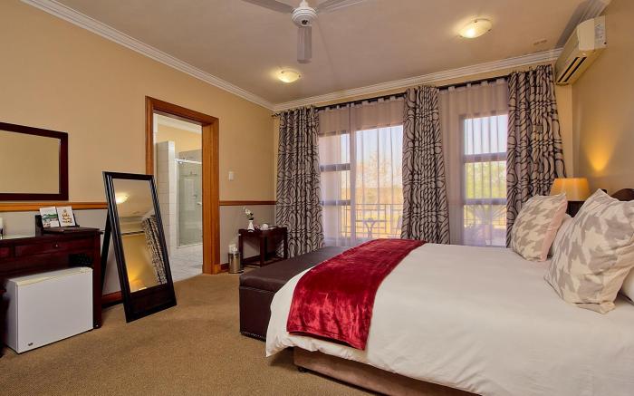 Centurion Golf Suites Boca Walk