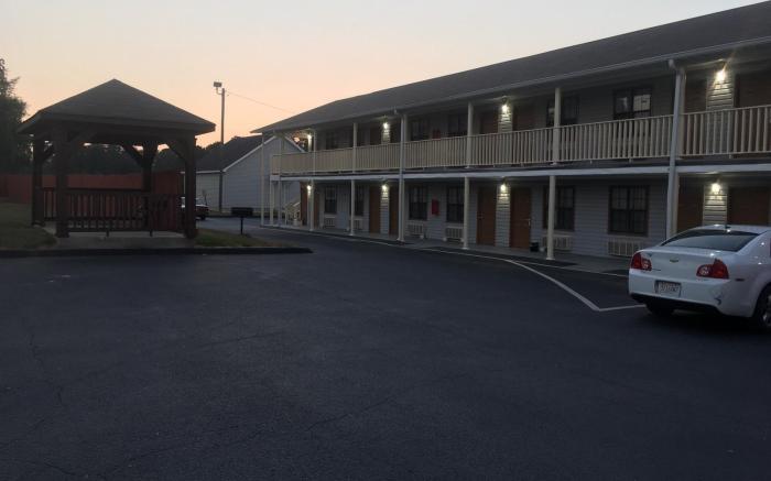 Loyalty Inn Hawkinsville