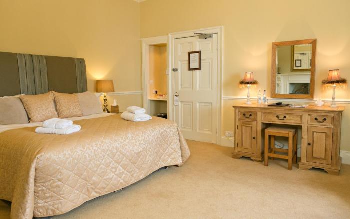 The Manor Hotel