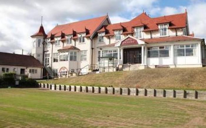 North Shore Hotel