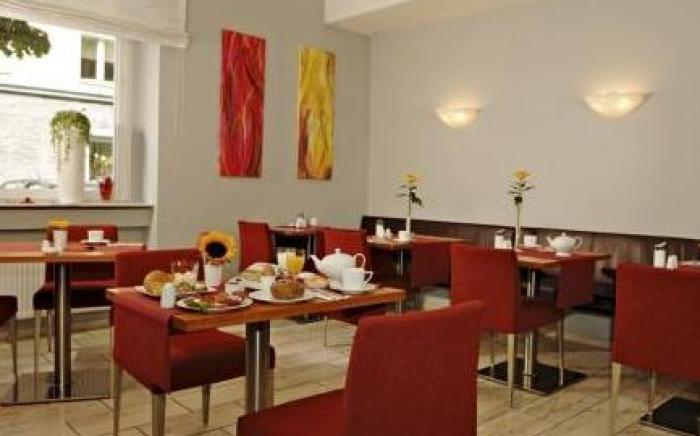 B-Hotel