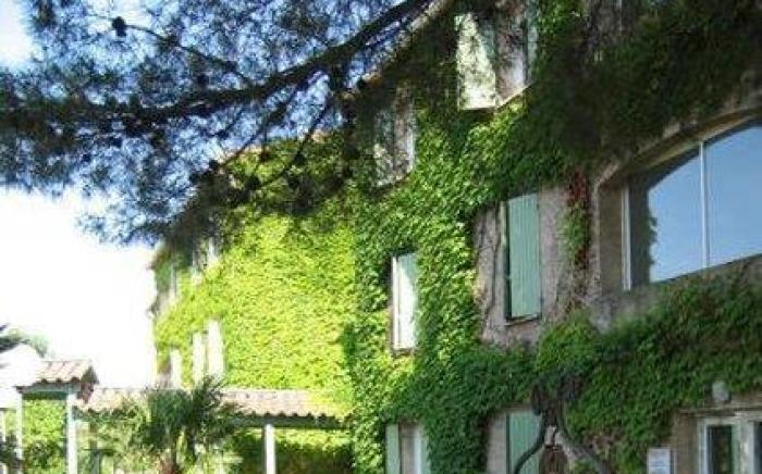 Logis Hotel Restaurant Uzes Pont du Gard