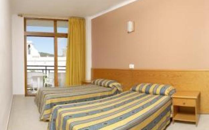 Apartamentos Tramuntana