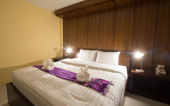 Bees Smile Hotel