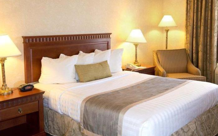 HOTEL MTL EXPRESS - Montreal Airport