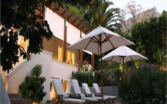 Four Rosmead Boutique Hotel