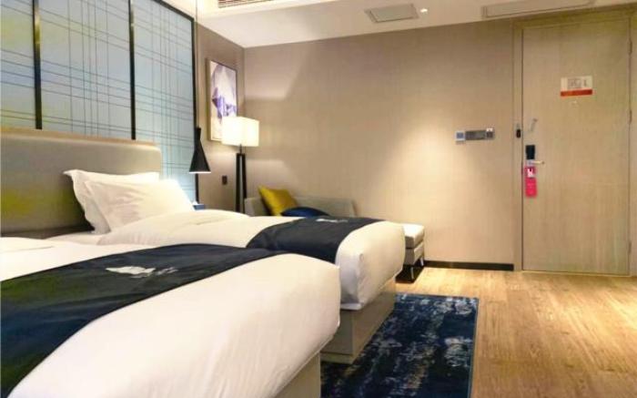 Echarm Hotel Jingzhou Olympic Sports Center