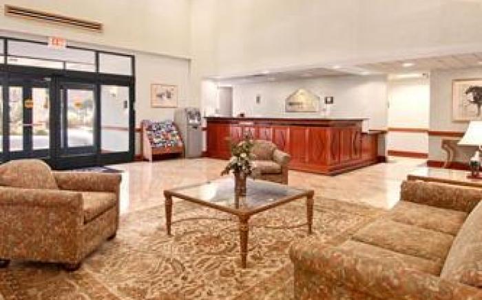 Comfort Inn & Suites Arlington Heights - Schaumburg