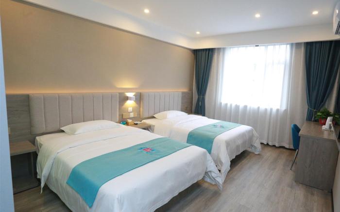 PAI Hotel Leshan Qianwei Ximen Longchi Haochi Street