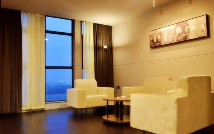 Jinjiang Inn Select Zhoukou Huaiyang Taihaoling Scenic Area