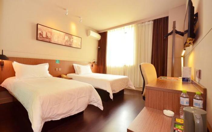 Jinjiang Inn Select Zhoukou Huaiyang Taihaoling Scenic Area