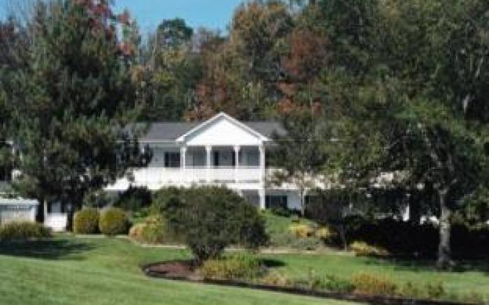 Cedar Crest Inn
