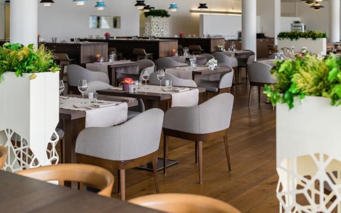 Discovery Hotel
