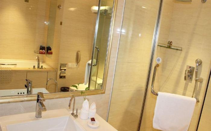 Haining Pidu Jinjiang Hotel