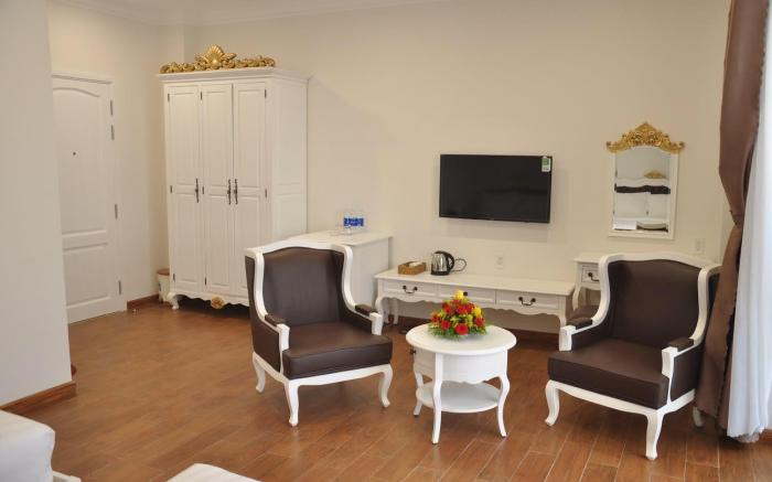 Carita Hotel