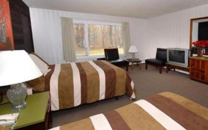 Toll Road Inn