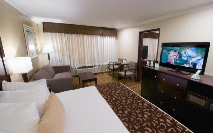 Best Western Plus Orchid Hotel & Suites