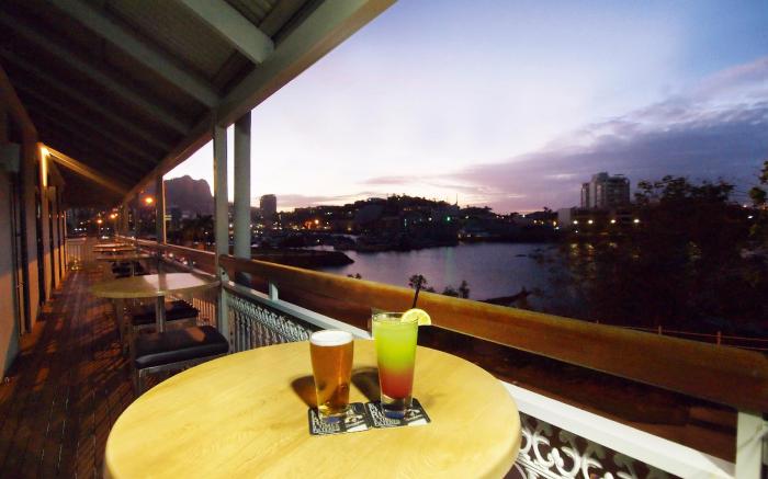 Oaks Townsville Metropole Hotel