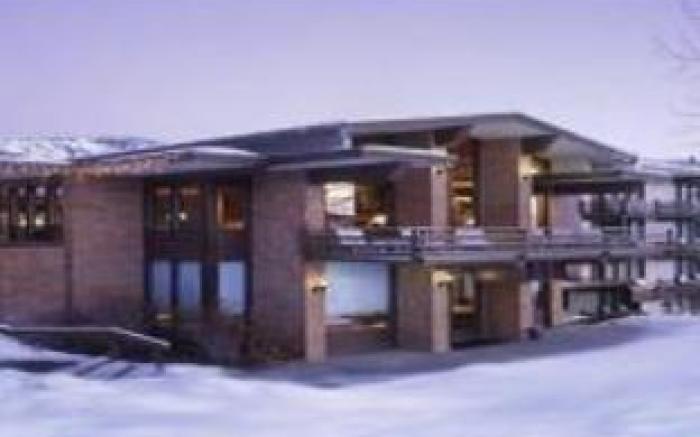Mountain Chalet Snowmass