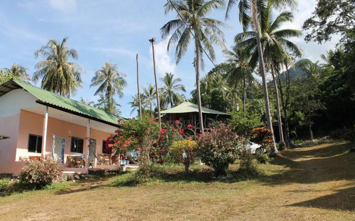 TP Hut Bungalows