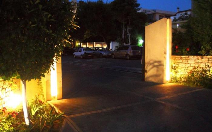 Pines Hotel
