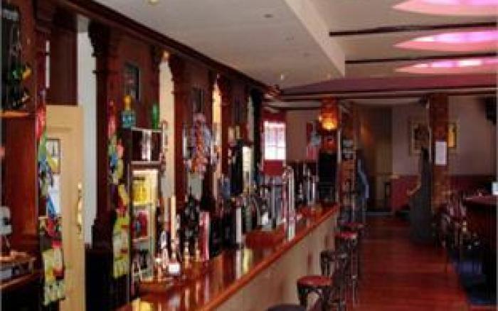 The Raven Hotel