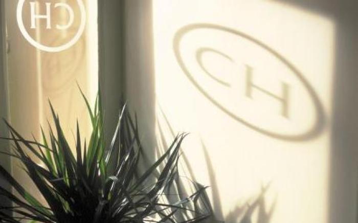 Crawford House - ScholarLee Living Apartments