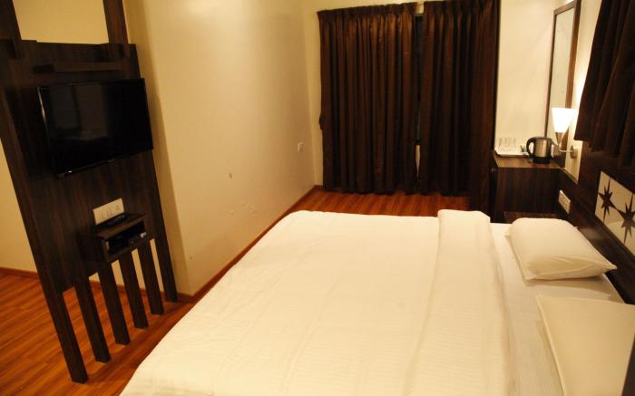 Popular Hotel