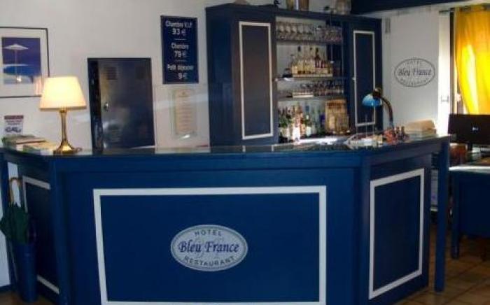 Contact Hotel Restaurant Bleu France - Eragny Cergy