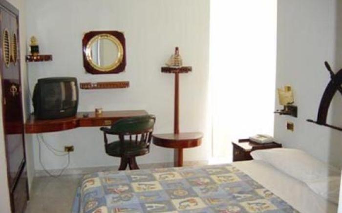 Hotel Ausonia