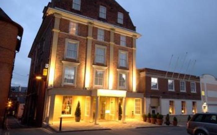 Palm Court Hotel