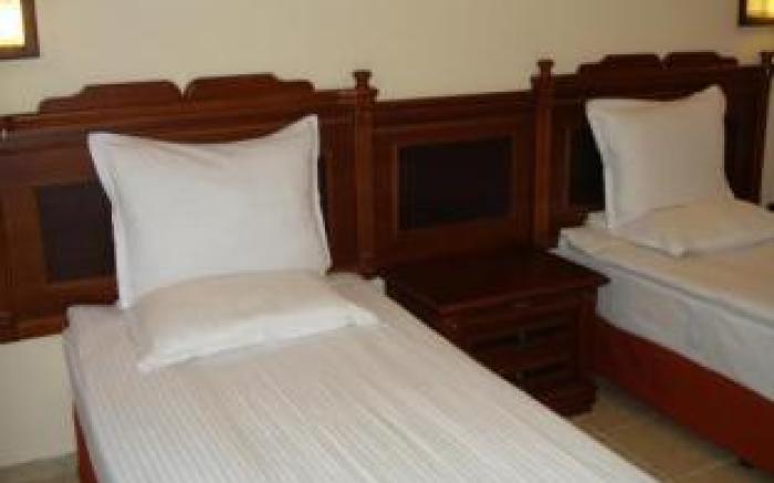 Karolina Hotel