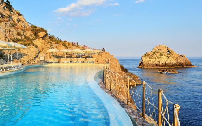 UNA HOTELS Capotaormina